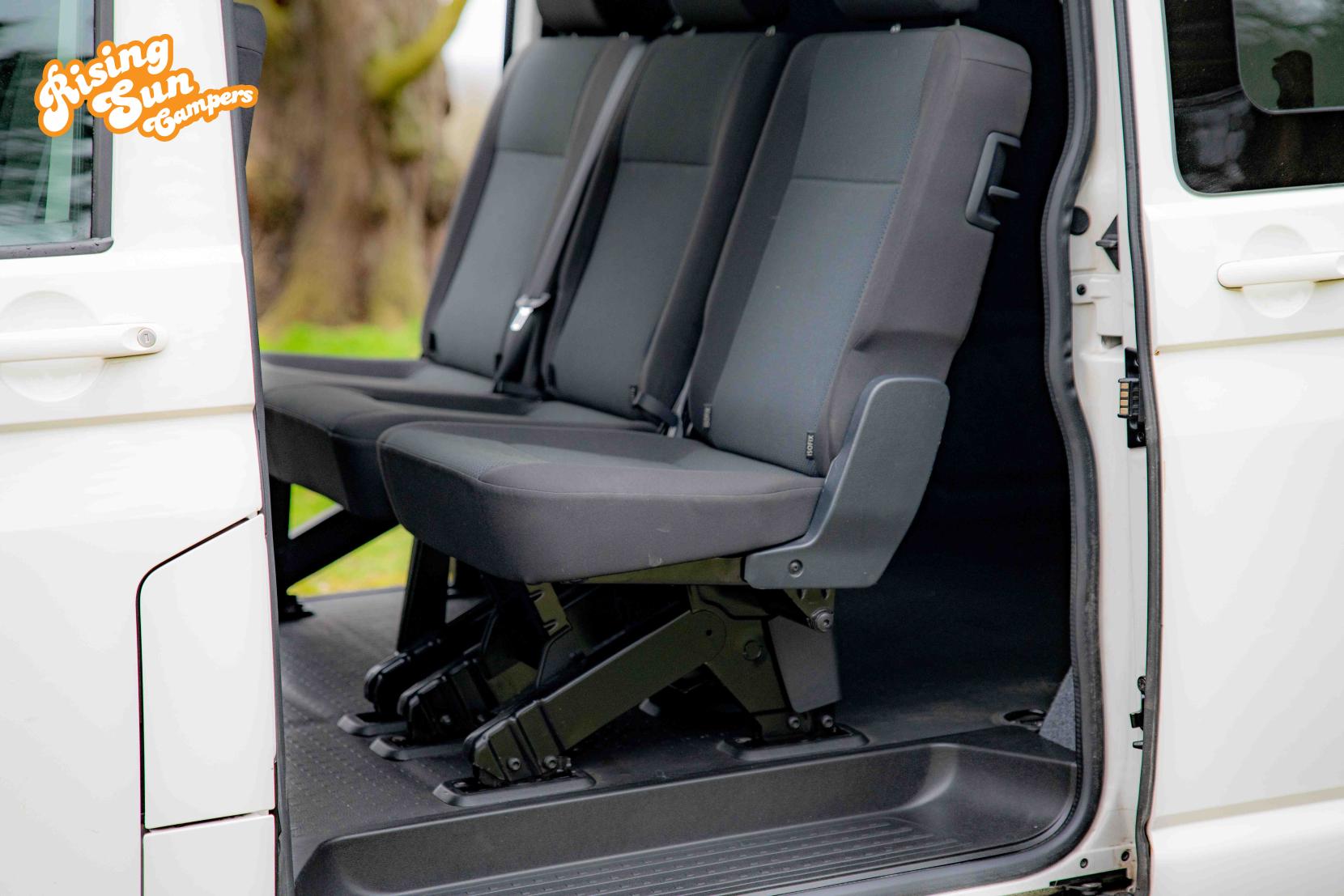 Volkswagen Transporter 2.0 TDI T30 Highline Panel Van 5dr Diesel DSG FWD LWB Euro 6 (s/s) (150 ps)