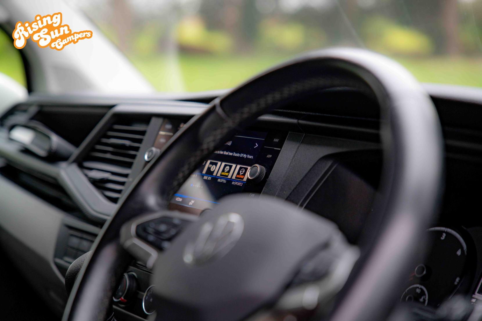 Volkswagen Transporter 2.0 TDI T30 Highline Panel Van 5dr Diesel DSG FWD LWB Euro 6 (s/s) (150 ps)