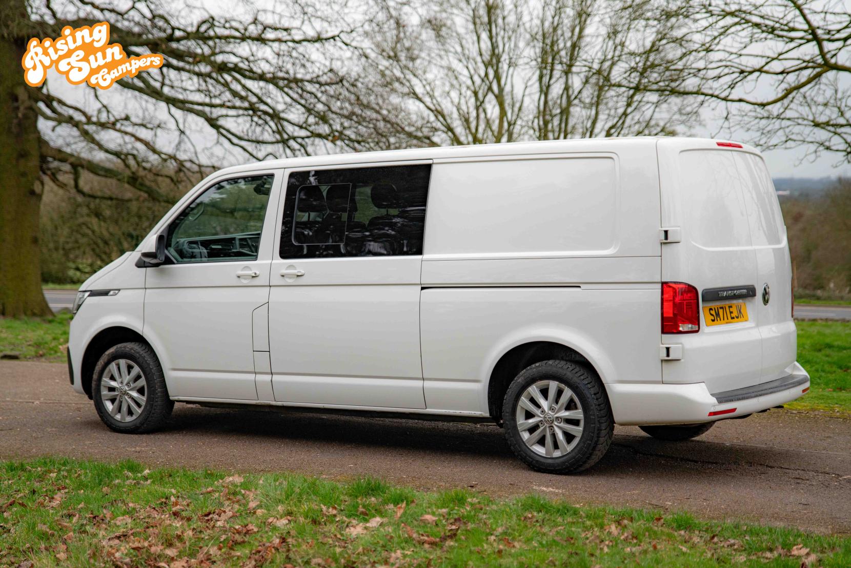Volkswagen Transporter 2.0 TDI T30 Highline Panel Van 5dr Diesel DSG FWD LWB Euro 6 (s/s) (150 ps)