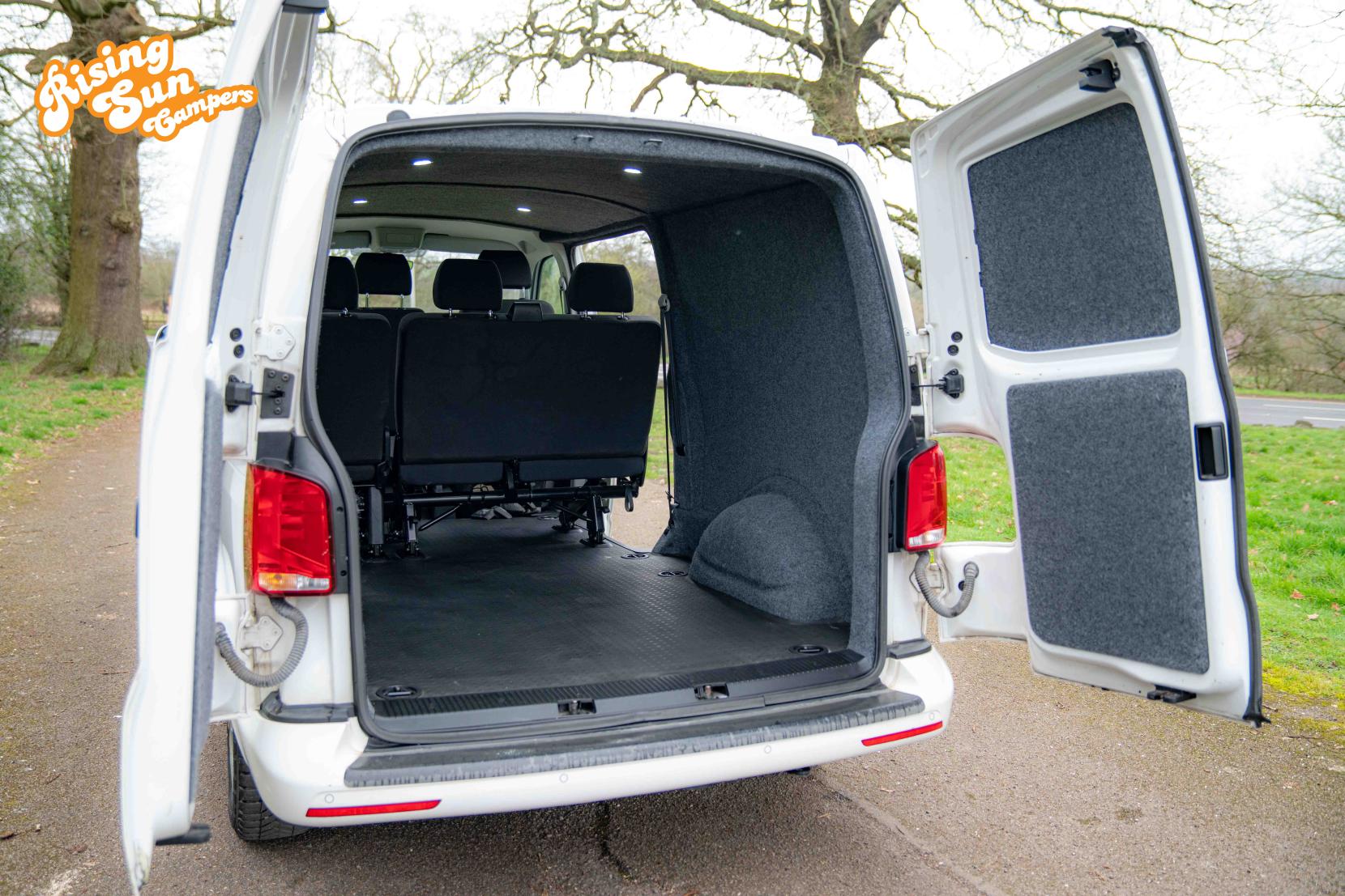 Volkswagen Transporter 2.0 TDI T30 Highline Panel Van 5dr Diesel DSG FWD LWB Euro 6 (s/s) (150 ps)