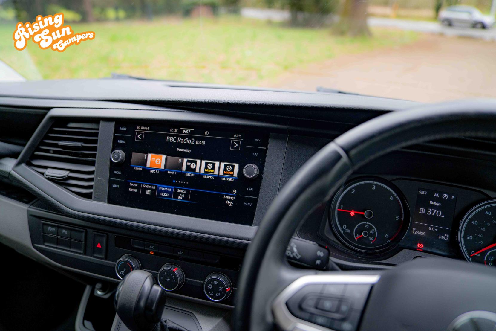 Volkswagen Transporter 2.0 TDI T30 Highline Panel Van 5dr Diesel DSG FWD LWB Euro 6 (s/s) (150 ps)