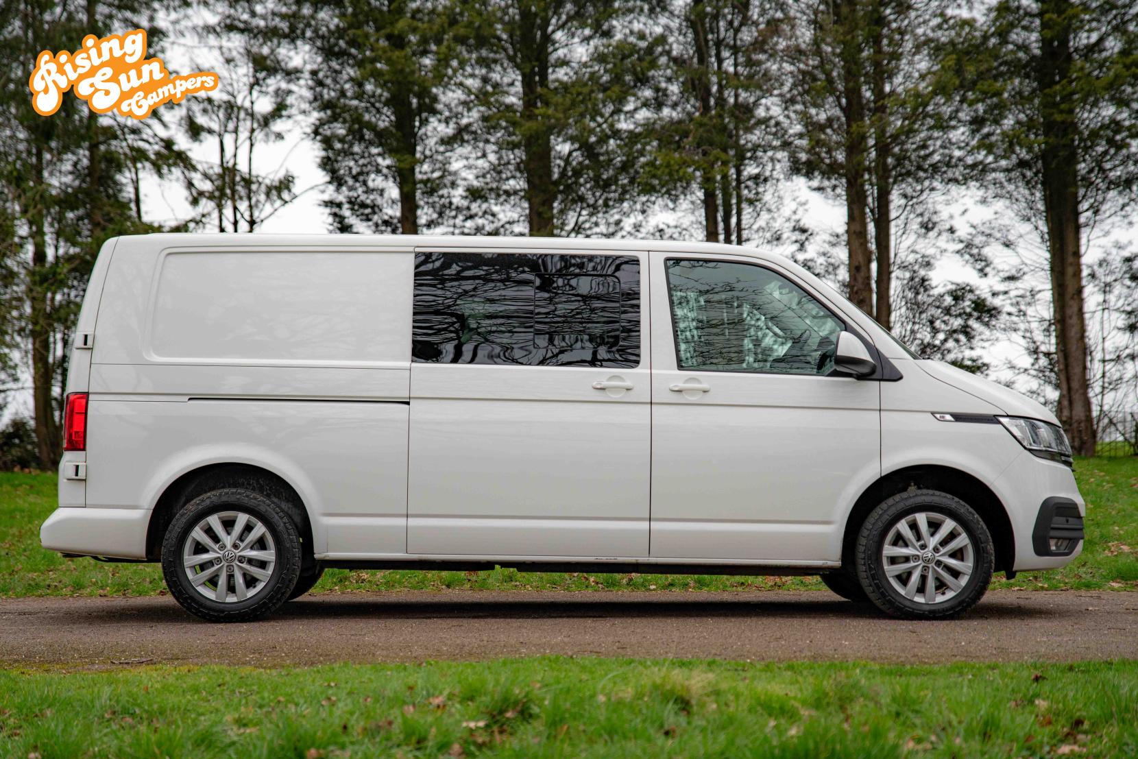 Volkswagen Transporter 2.0 TDI T30 Highline Panel Van 5dr Diesel DSG FWD LWB Euro 6 (s/s) (150 ps)