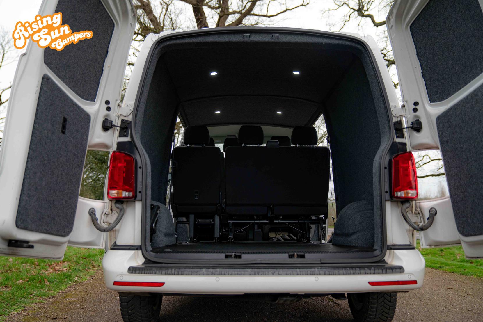 Volkswagen Transporter 2.0 TDI T30 Highline Panel Van 5dr Diesel DSG FWD LWB Euro 6 (s/s) (150 ps)