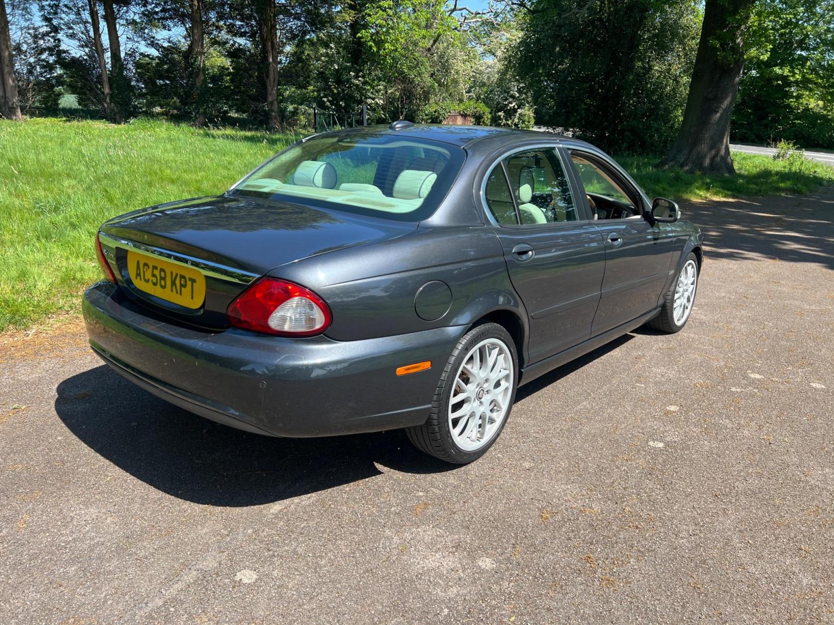 Jaguar X-Type 2.2D Sovereign 4dr