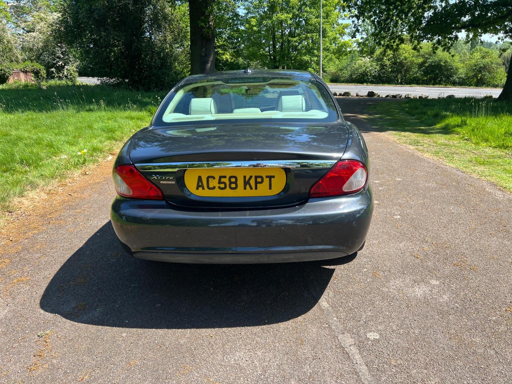 Jaguar X-Type 2.2D Sovereign 4dr