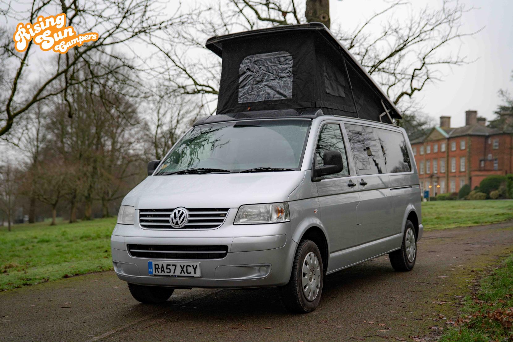 Volkswagen Transporter 2.5 TDI T30 SE Camper 4dr Diesel Auto L3 H1 (251 g/km, 128 bhp)