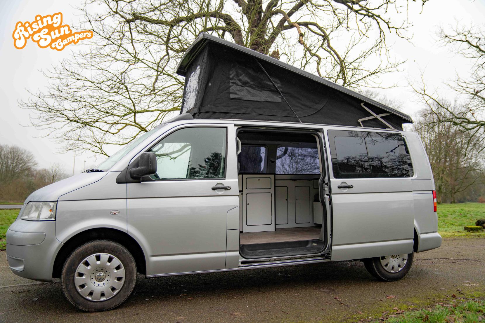 Volkswagen Transporter 2.5 TDI T30 SE Camper 4dr Diesel Auto L3 H1 (251 g/km, 128 bhp)