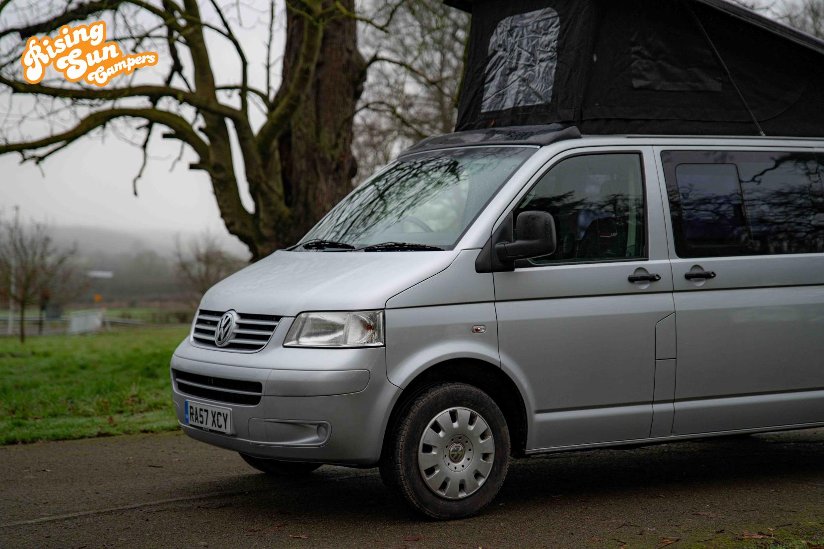 Volkswagen Transporter 2.5 TDI T30 SE Camper 4dr Diesel Auto L3 H1 (251 g/km, 128 bhp)