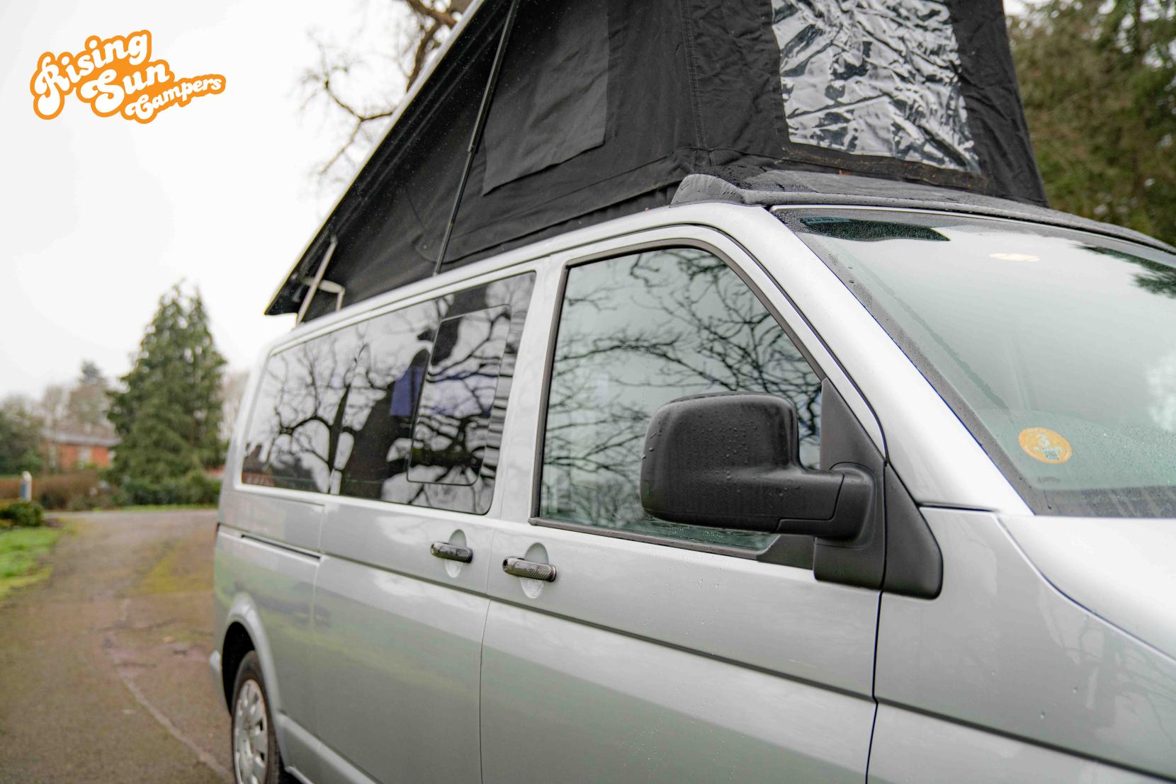 Volkswagen Transporter 2.5 TDI T30 SE Camper 4dr Diesel Auto L3 H1 (251 g/km, 128 bhp)