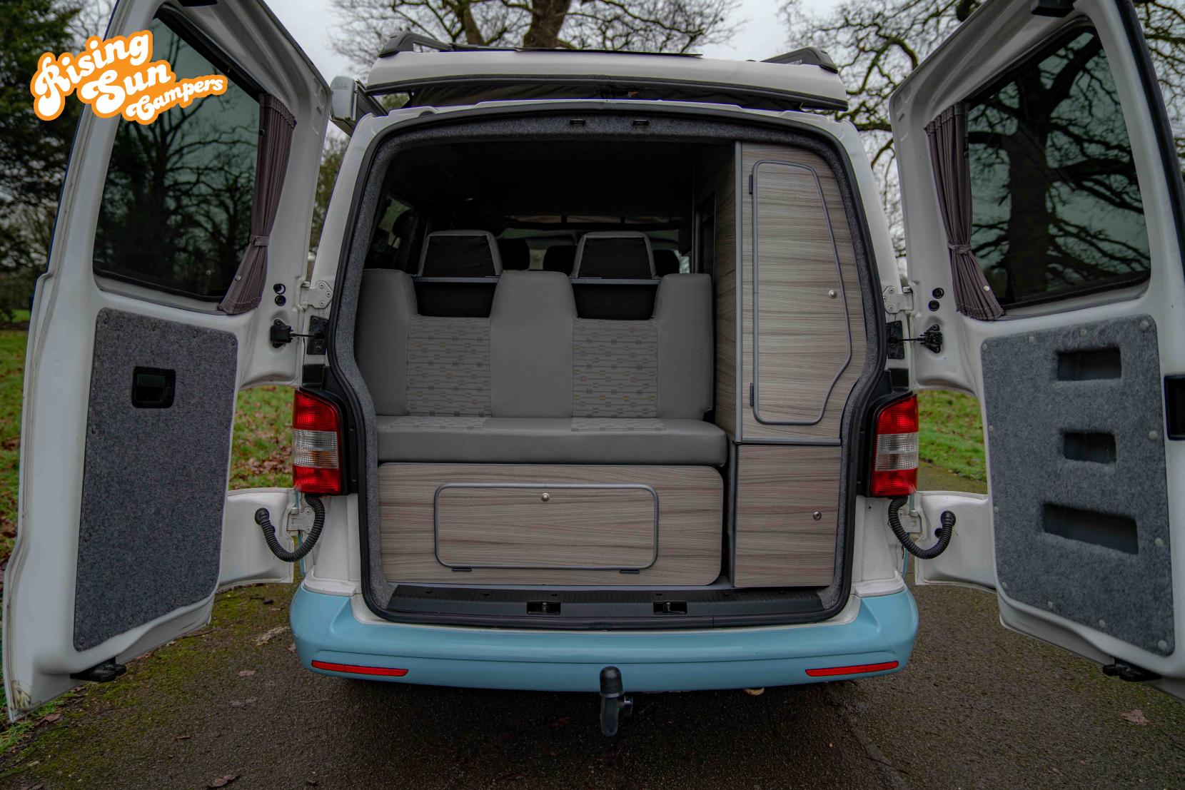 Volkswagen Transporter 2.0 TDI T30 Camper van 4dr Diesel Manual L3 H1 (198 g/km, 101 bhp)