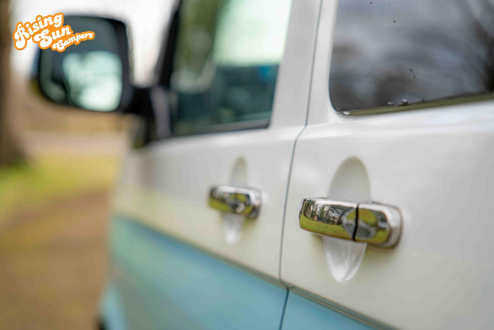 Volkswagen Transporter 2.0 TDI T30 Camper van 4dr Diesel Manual L3 H1 (198 g/km, 101 bhp)