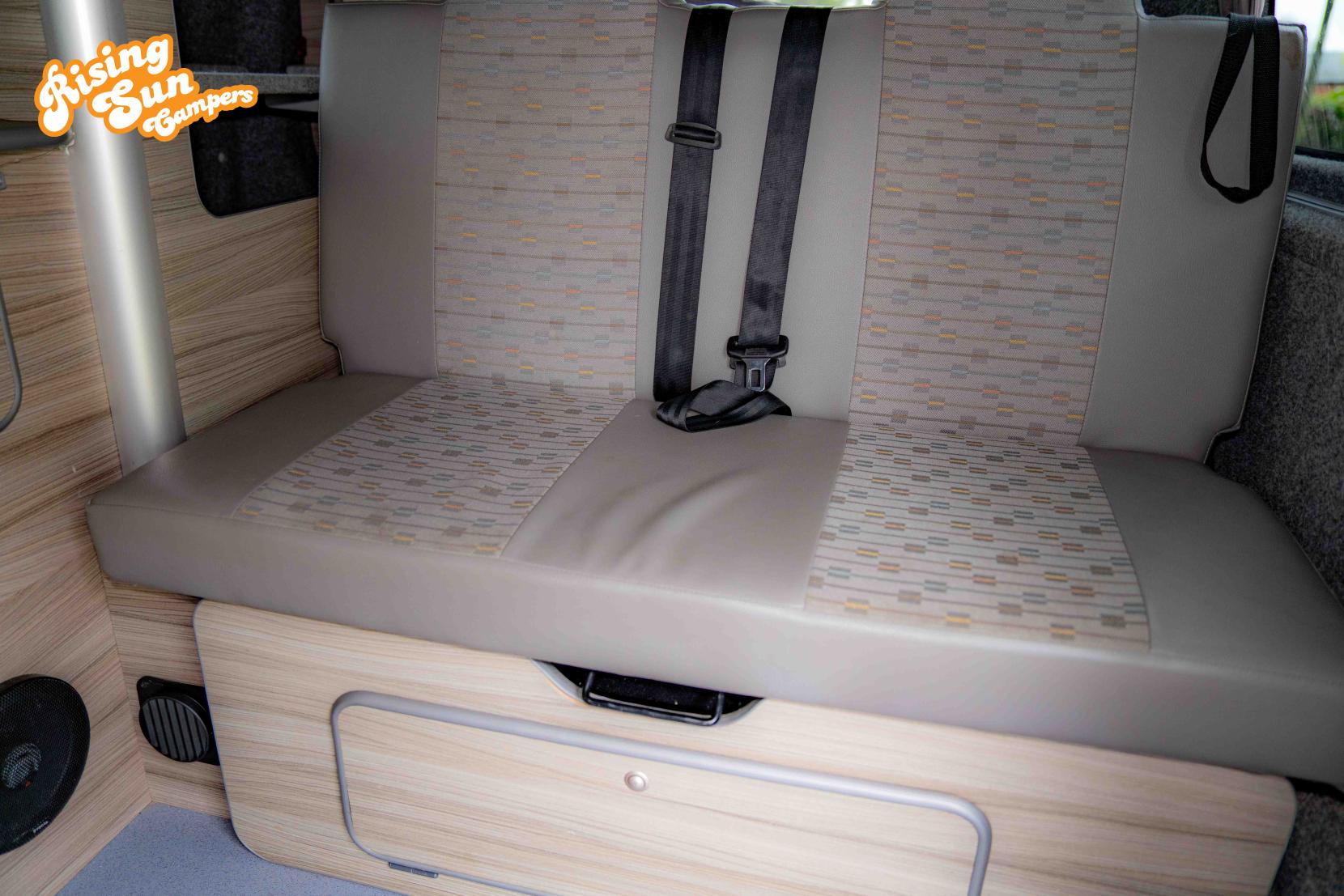 Volkswagen Transporter 2.0 TDI T30 Camper van 4dr Diesel Manual L3 H1 (198 g/km, 101 bhp)