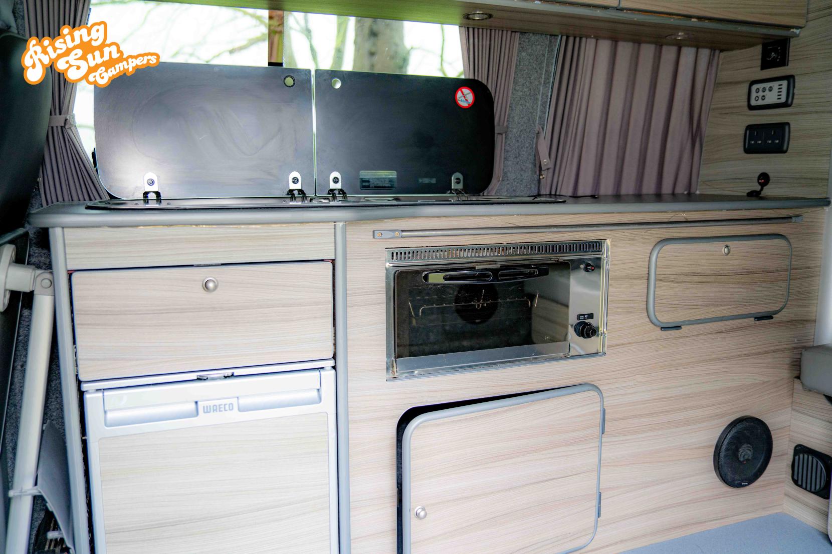 Volkswagen Transporter 2.0 TDI T30 Camper van 4dr Diesel Manual L3 H1 (198 g/km, 101 bhp)