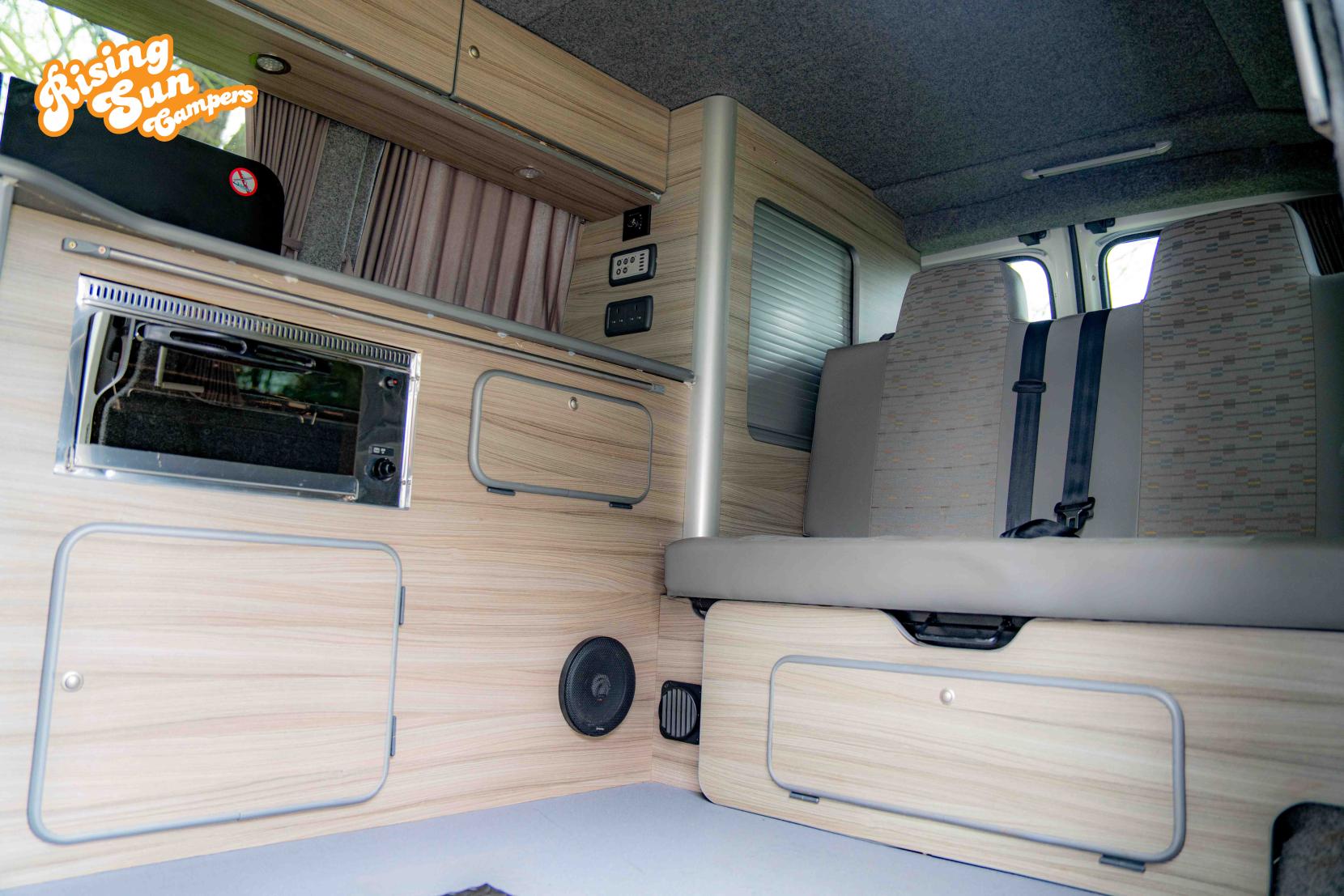 Volkswagen Transporter 2.0 TDI T30 Camper van 4dr Diesel Manual L3 H1 (198 g/km, 101 bhp)