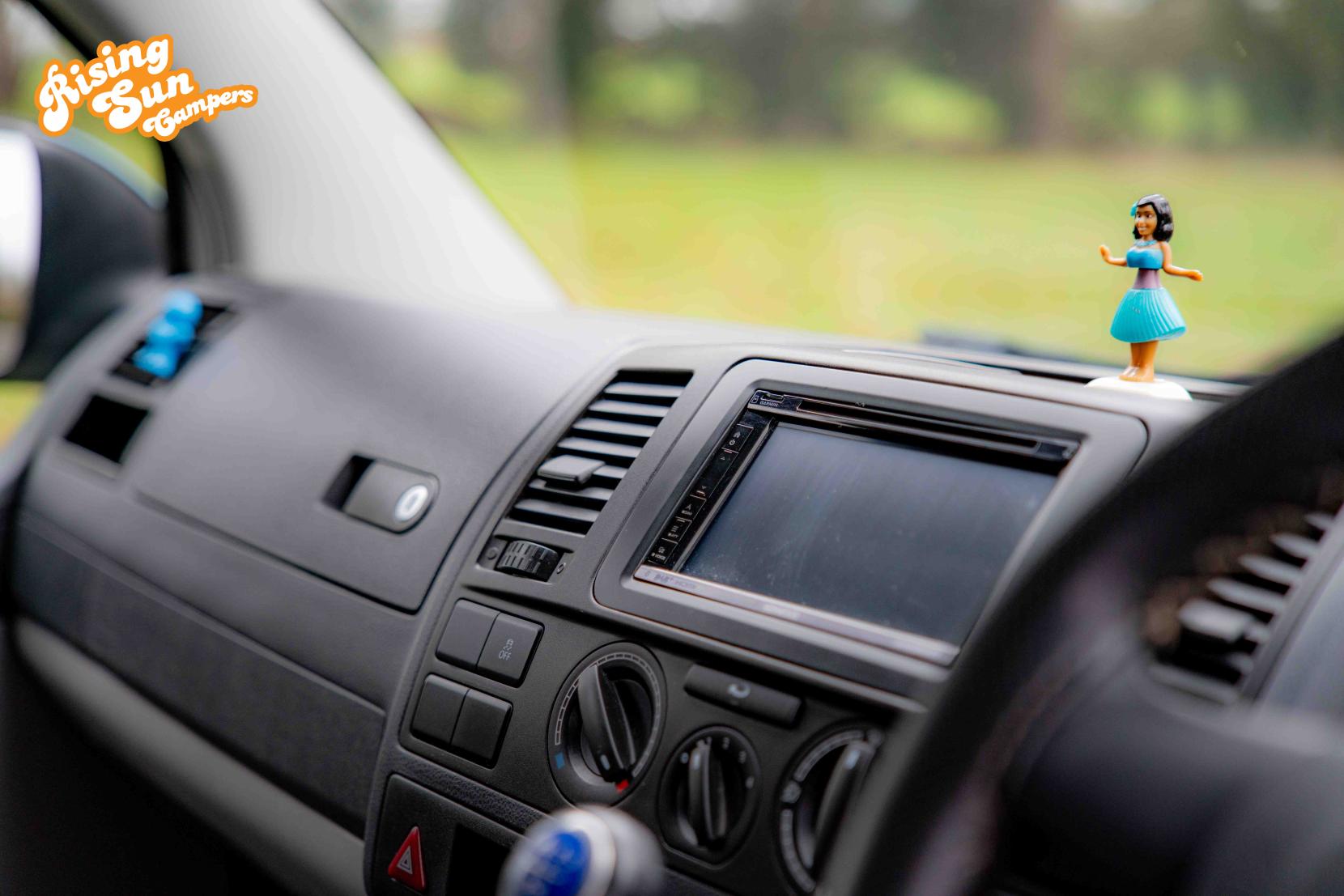 Volkswagen Transporter 2.0 TDI T30 Camper van 4dr Diesel Manual L3 H1 (198 g/km, 101 bhp)