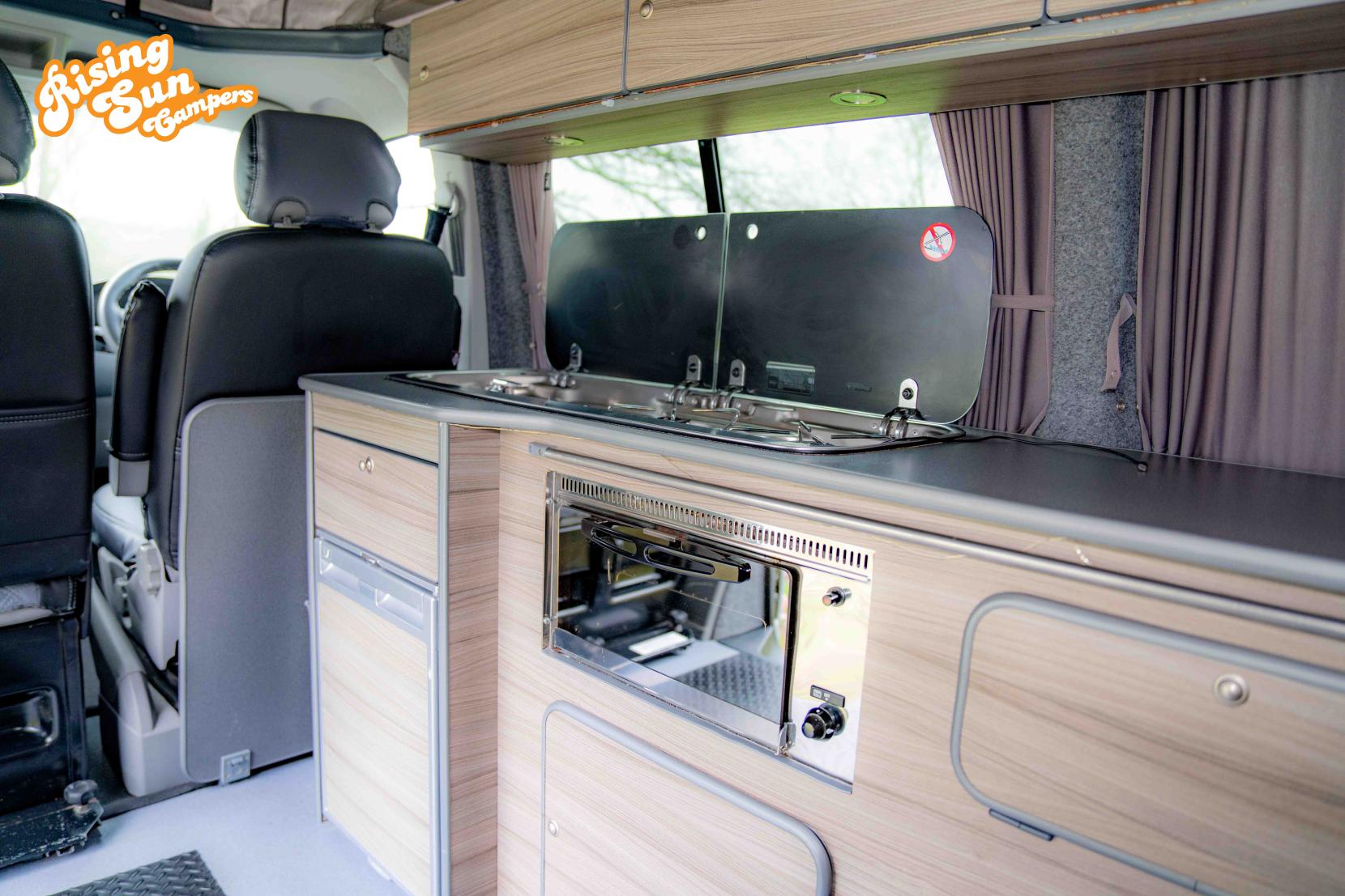 Volkswagen Transporter 2.0 TDI T30 Camper van 4dr Diesel Manual L3 H1 (198 g/km, 101 bhp)