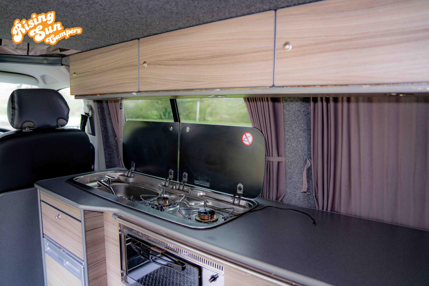 Volkswagen Transporter 2.0 TDI T30 Camper van 4dr Diesel Manual L3 H1 (198 g/km, 101 bhp)