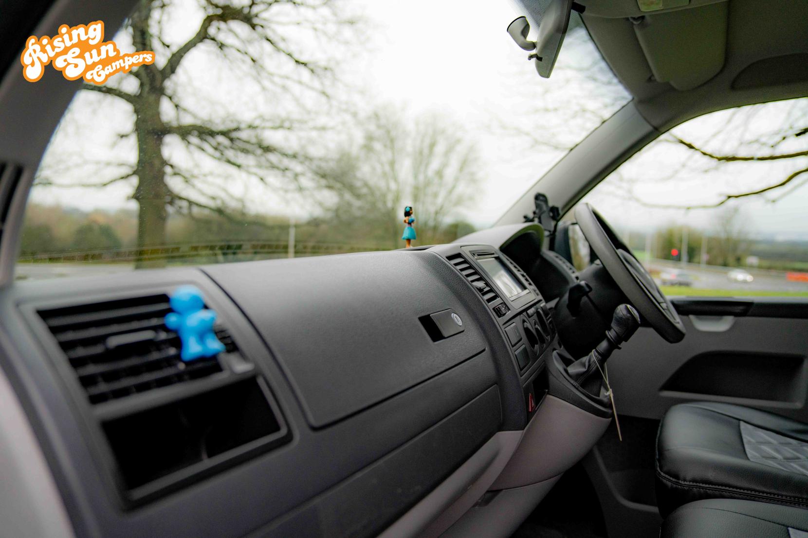 Volkswagen Transporter 2.0 TDI T30 Camper van 4dr Diesel Manual L3 H1 (198 g/km, 101 bhp)