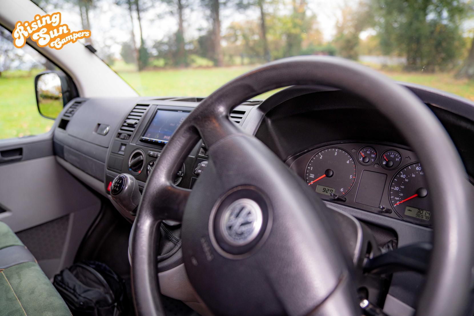 Volkswagen Transporter 2.5 TDI T30 Camper Van 4dr Diesel Manual L1 H1 (172 bhp)