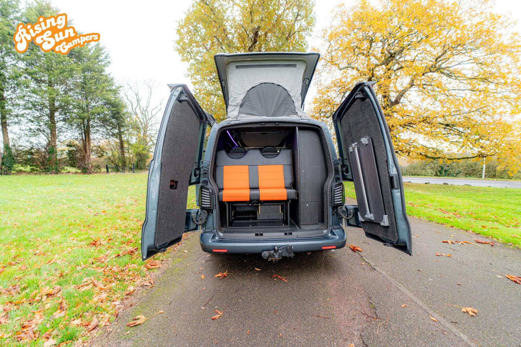 Volkswagen Transporter 2.5 TDI T30 Camper Van 4dr Diesel Manual L1 H1 (172 bhp)