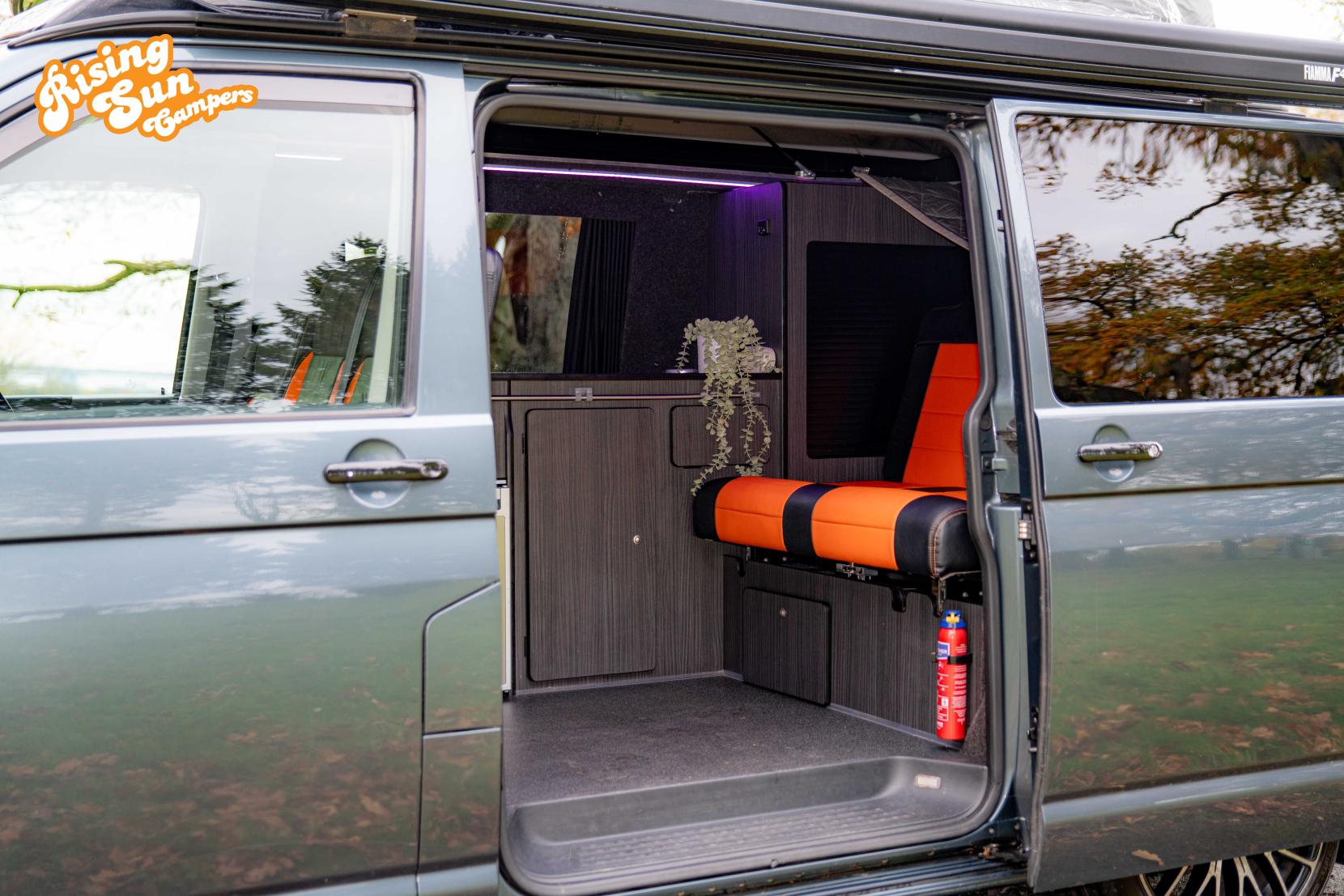 Volkswagen Transporter 2.5 TDI T30 Camper Van 4dr Diesel Manual L1 H1 (172 bhp)