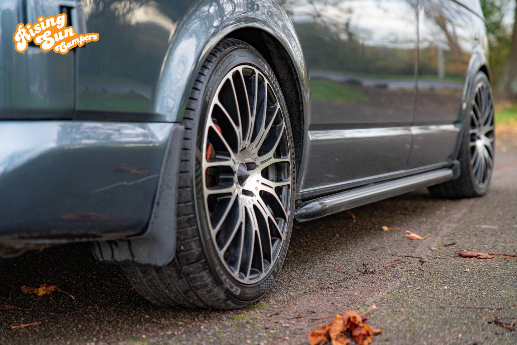 Volkswagen Transporter 2.5 TDI T30 Camper Van 4dr Diesel Manual L1 H1 (172 bhp)