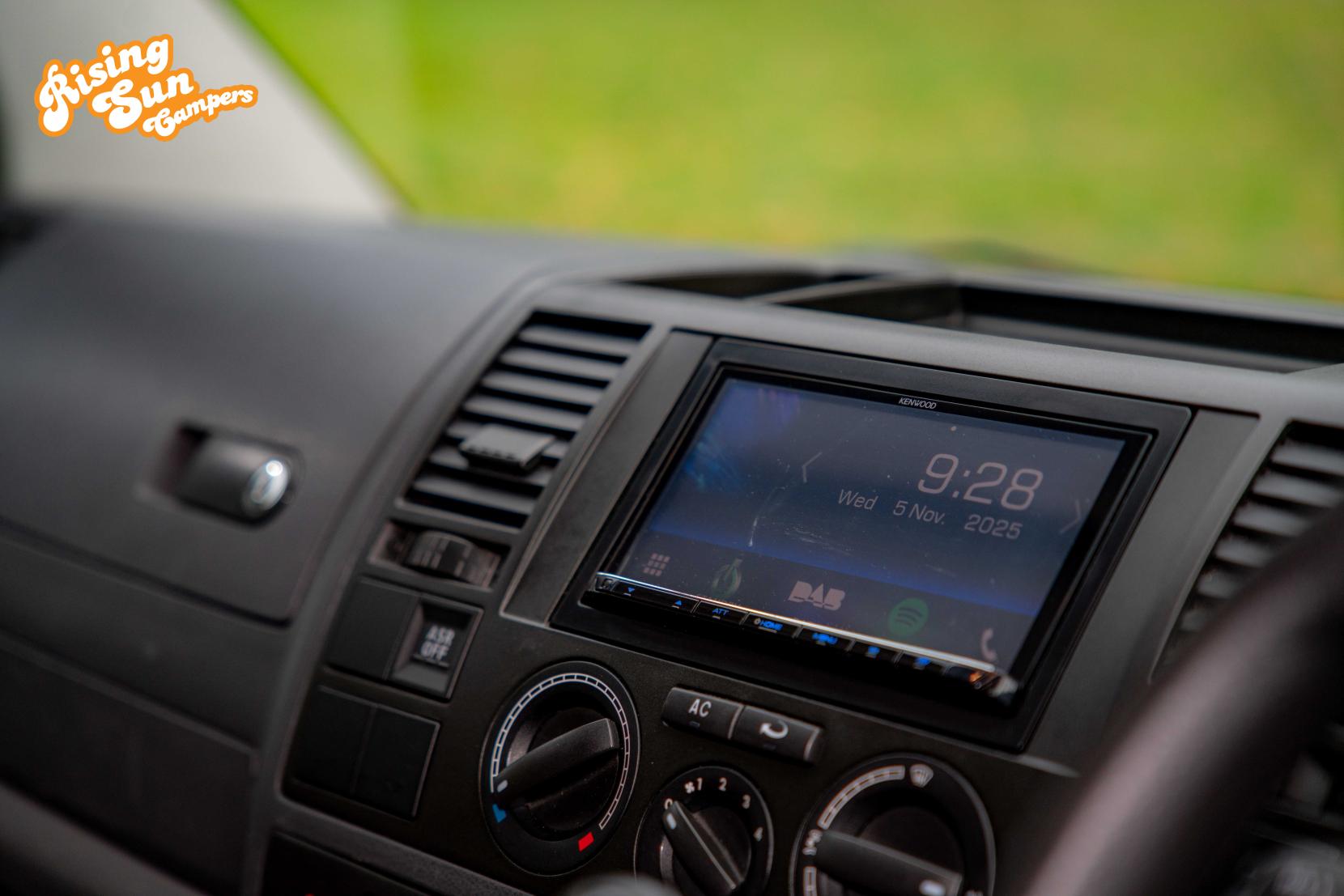 Volkswagen Transporter 2.5 TDI T30 Camper Van 4dr Diesel Manual L1 H1 (172 bhp)