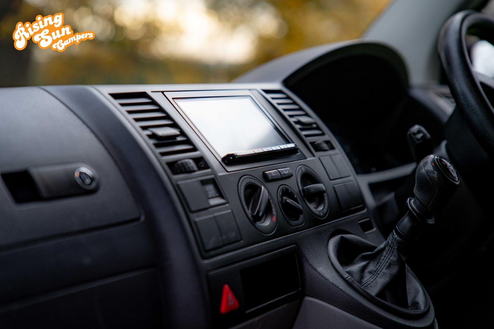 Volkswagen Transporter 2.5 TDI T30 Camper Van 4dr Diesel Manual L1 H1 (172 bhp)