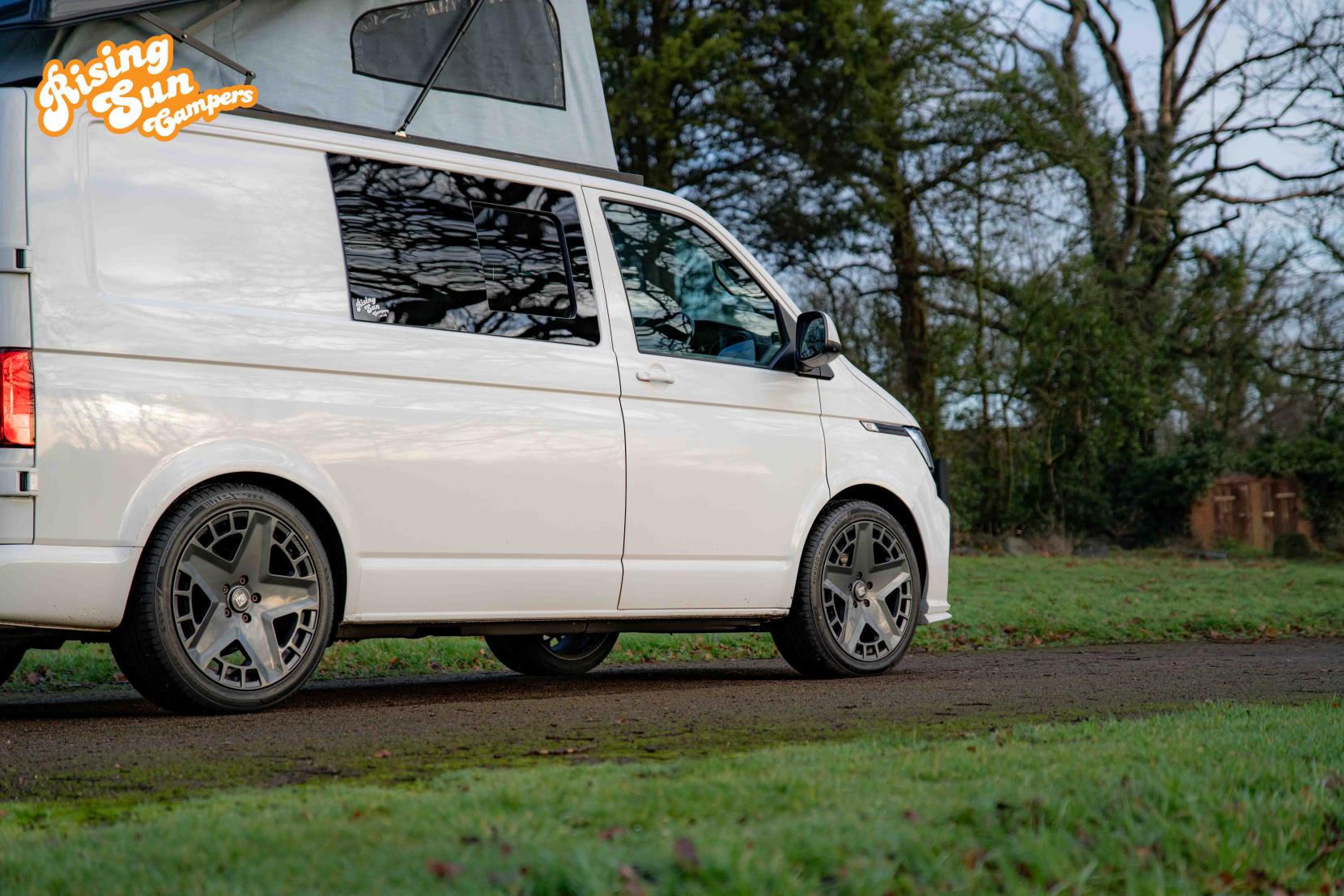 Volkswagen Transporter 2.0 TDI T28 Highline Panel Van 5dr Diesel Manual FWD SWB Euro 6 (s/s) (110 ps)