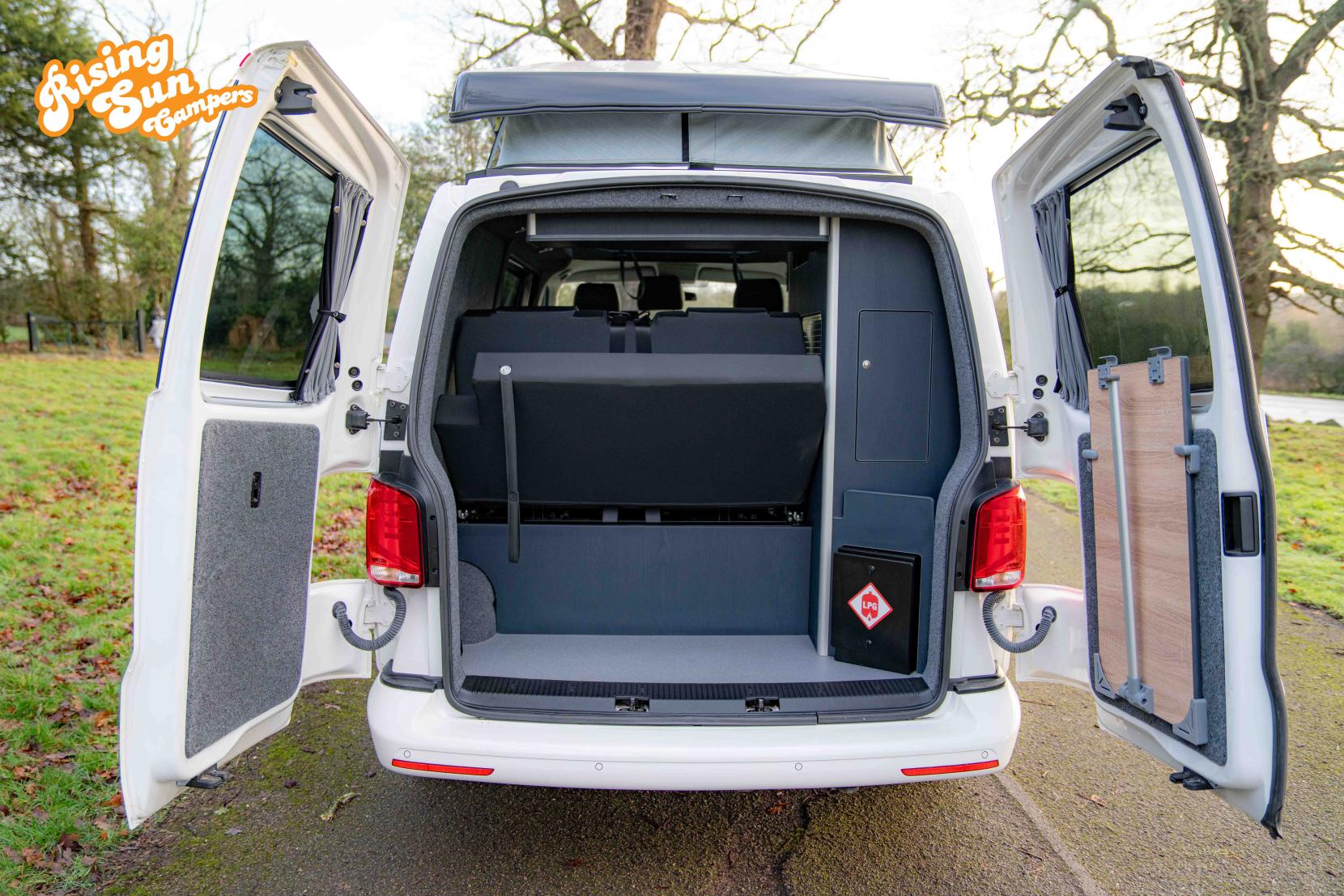 Volkswagen Transporter 2.0 TDI T28 Highline Panel Van 5dr Diesel Manual FWD SWB Euro 6 (s/s) (110 ps)