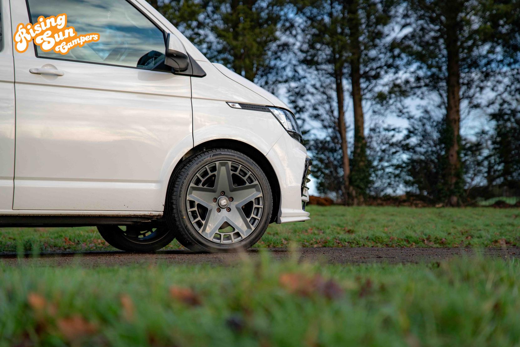 Volkswagen Transporter 2.0 TDI T28 Highline Panel Van 5dr Diesel Manual FWD SWB Euro 6 (s/s) (110 ps)