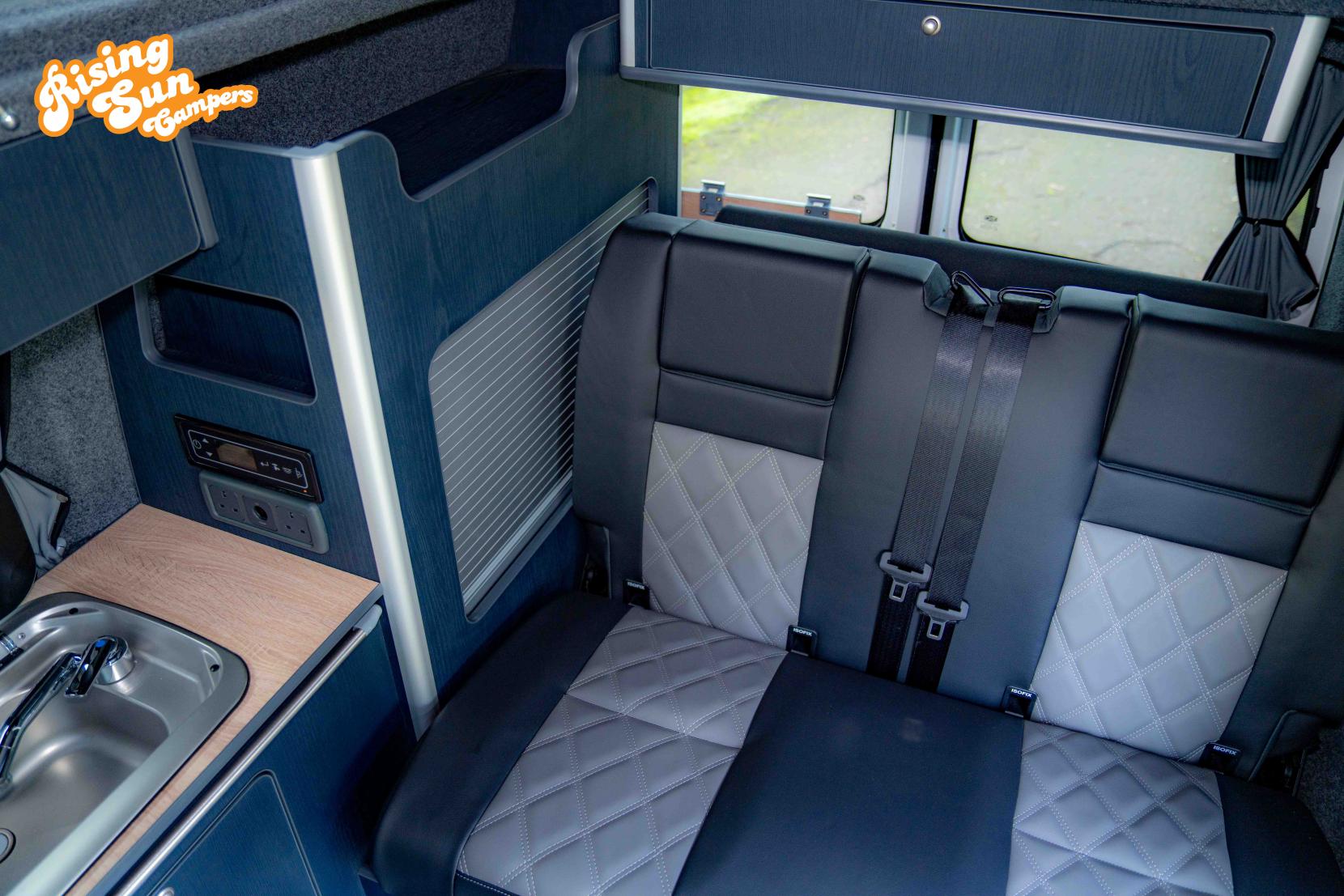 Volkswagen Transporter 2.0 TDI T28 Highline Panel Van 5dr Diesel Manual FWD SWB Euro 6 (s/s) (110 ps)