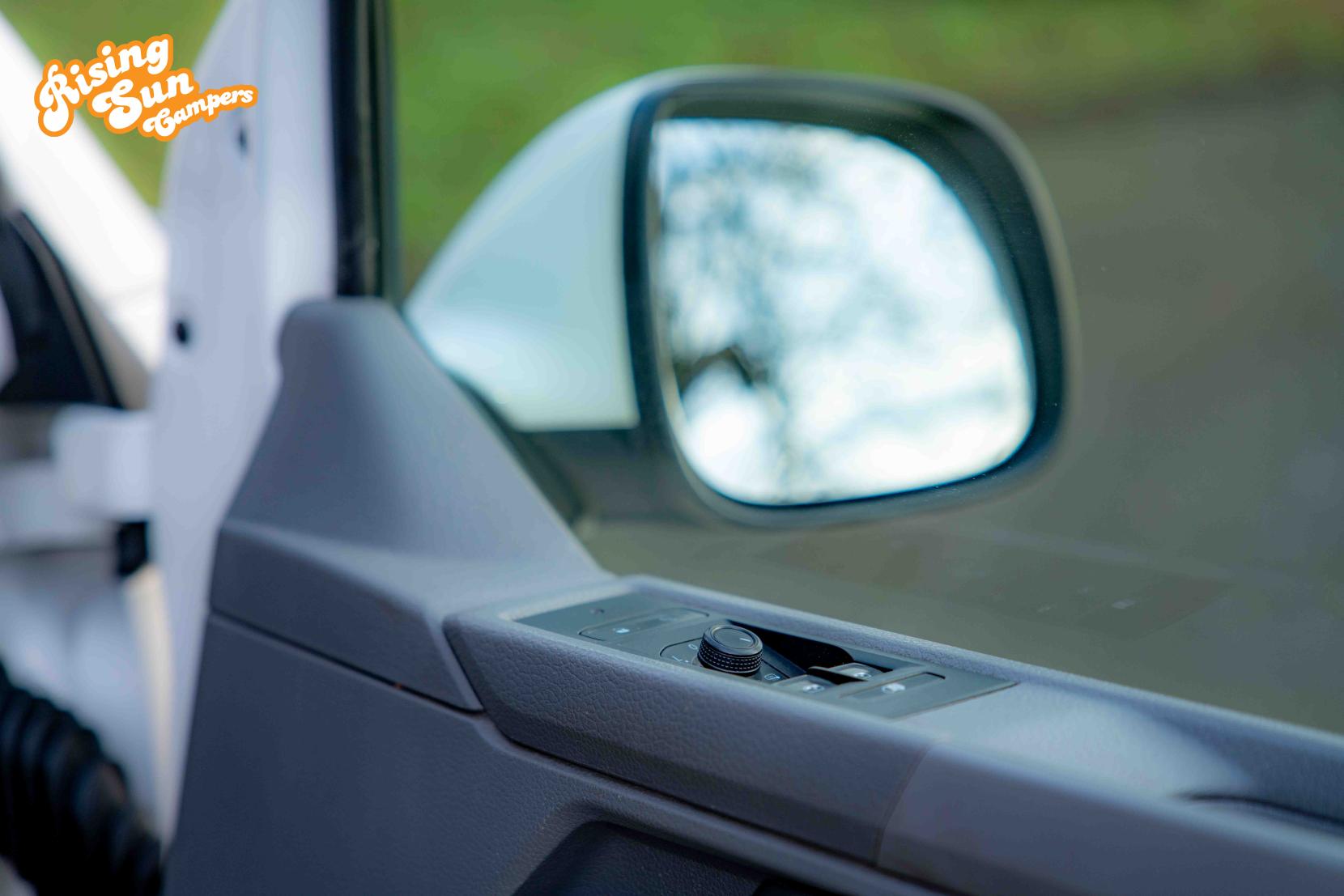 Volkswagen Transporter 2.0 TDI T28 Highline Panel Van 5dr Diesel Manual FWD SWB Euro 6 (s/s) (110 ps)