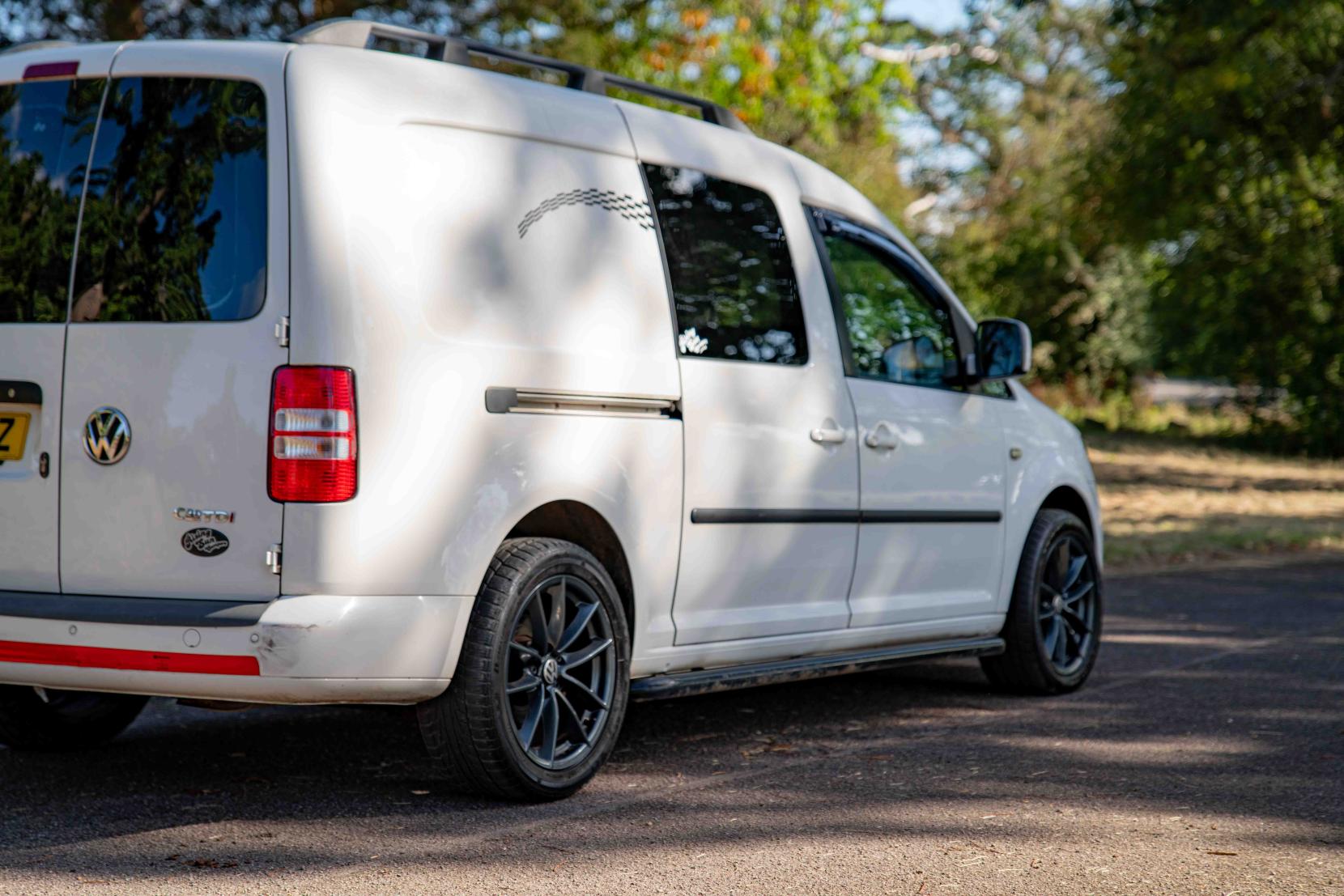 Volkswagen Caddy Maxi 1.6 C20 Maxi Highline Panel Van (2008 - 2015)