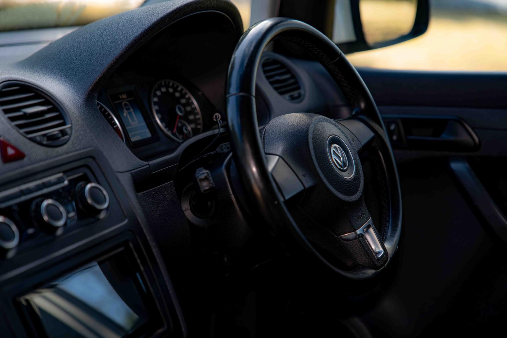 Volkswagen Caddy Maxi 1.6 C20 Maxi Highline Panel Van (2008 - 2015)