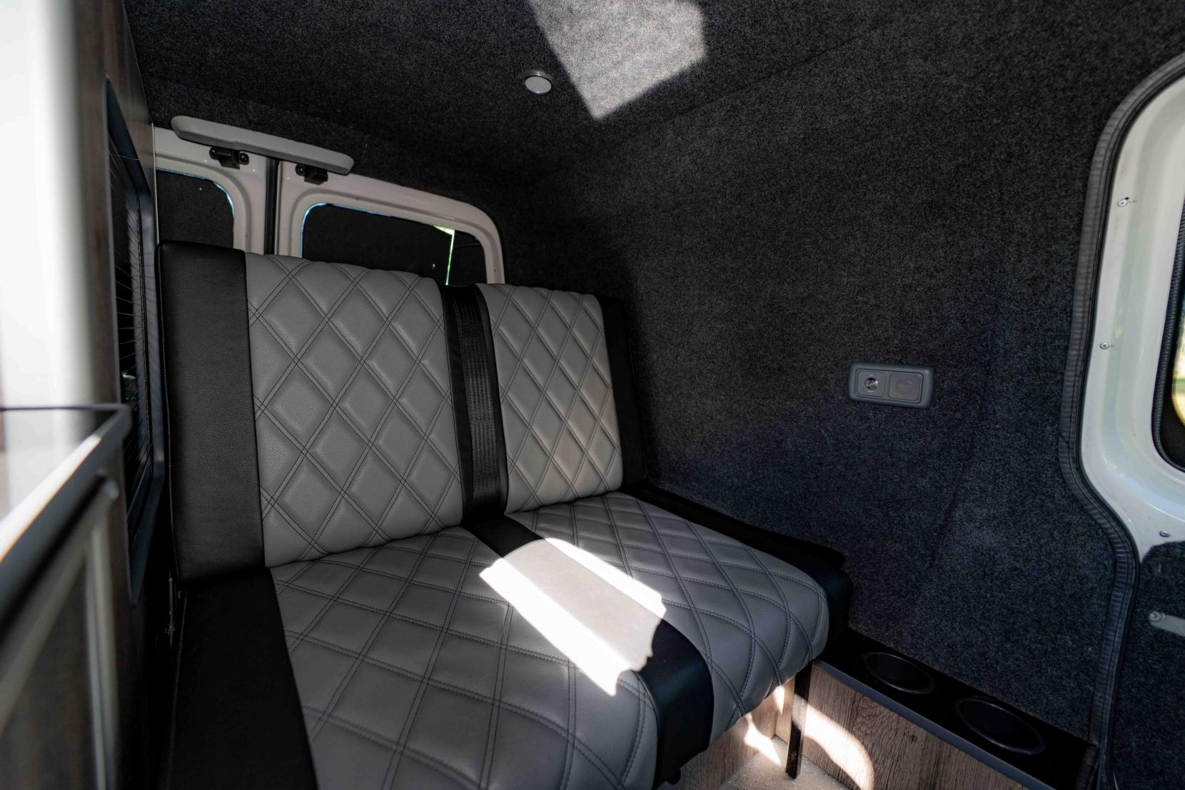 Volkswagen Caddy Maxi 1.6 C20 Maxi Highline Panel Van (2008 - 2015)