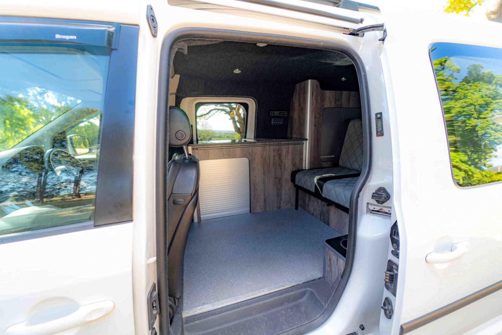 Volkswagen Caddy Maxi 1.6 C20 Maxi Highline Panel Van (2008 - 2015)