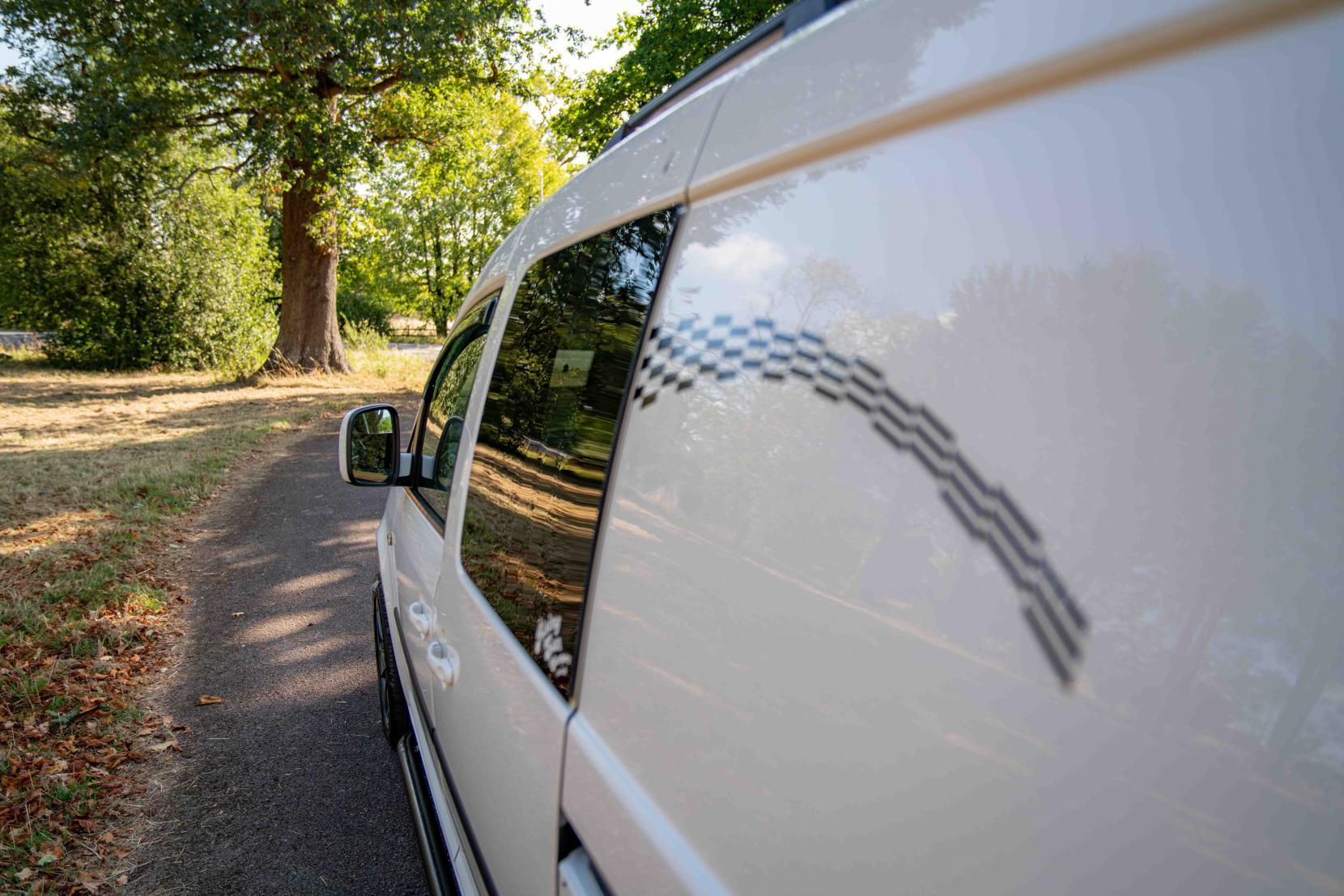 Volkswagen Caddy Maxi 1.6 C20 Maxi Highline Panel Van (2008 - 2015)