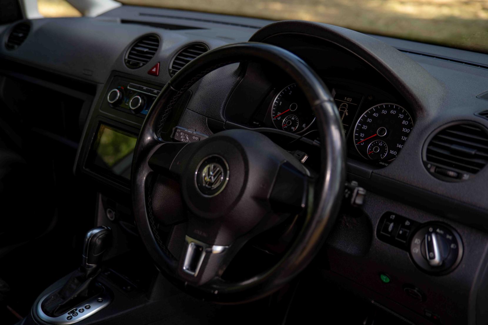 Volkswagen Caddy Maxi 1.6 C20 Maxi Highline Panel Van (2008 - 2015)