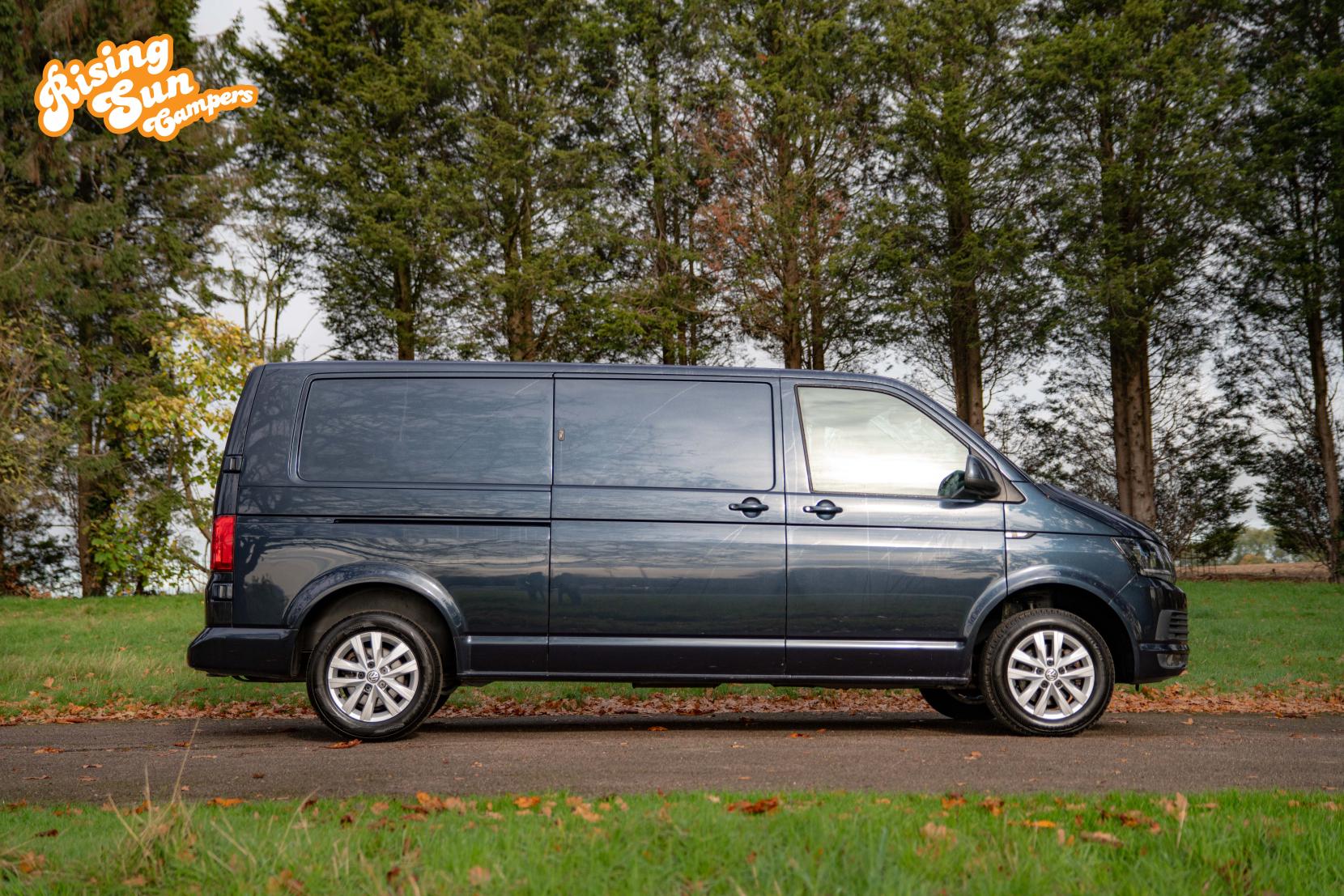 Volkswagen Transporter 2.0 TDI T30 Highline Panel Van 5dr Diesel DSG FWD LWB Euro 6 (s/s) (150 ps)