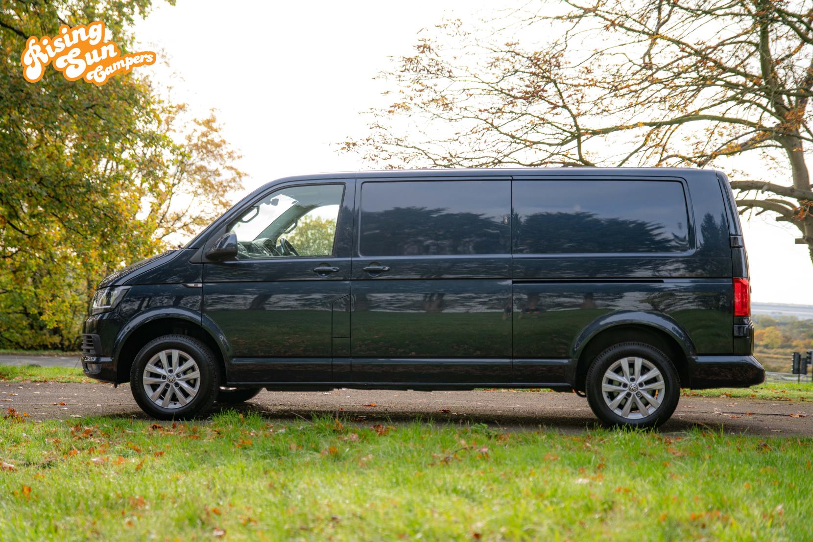 Volkswagen Transporter 2.0 TDI T30 Highline Panel Van 5dr Diesel DSG FWD LWB Euro 6 (s/s) (150 ps)