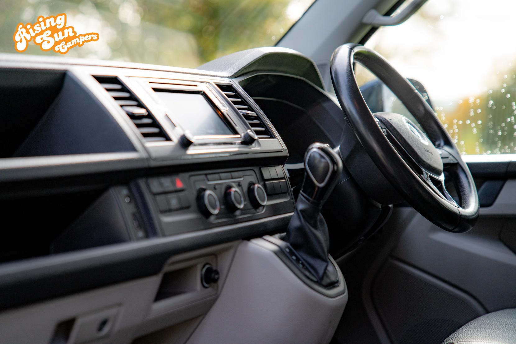 Volkswagen Transporter 2.0 TDI T30 Highline Panel Van 5dr Diesel DSG FWD LWB Euro 6 (s/s) (150 ps)