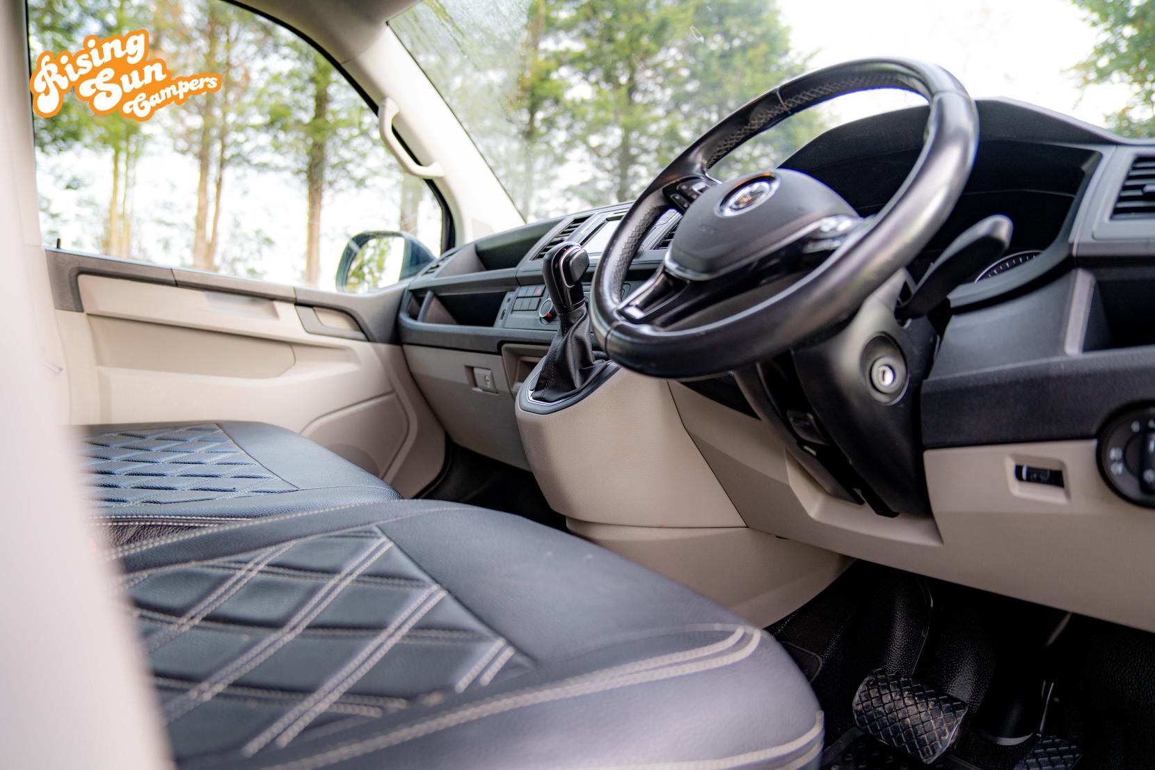 Volkswagen Transporter 2.0 TDI T30 Highline Panel Van 5dr Diesel DSG FWD LWB Euro 6 (s/s) (150 ps)