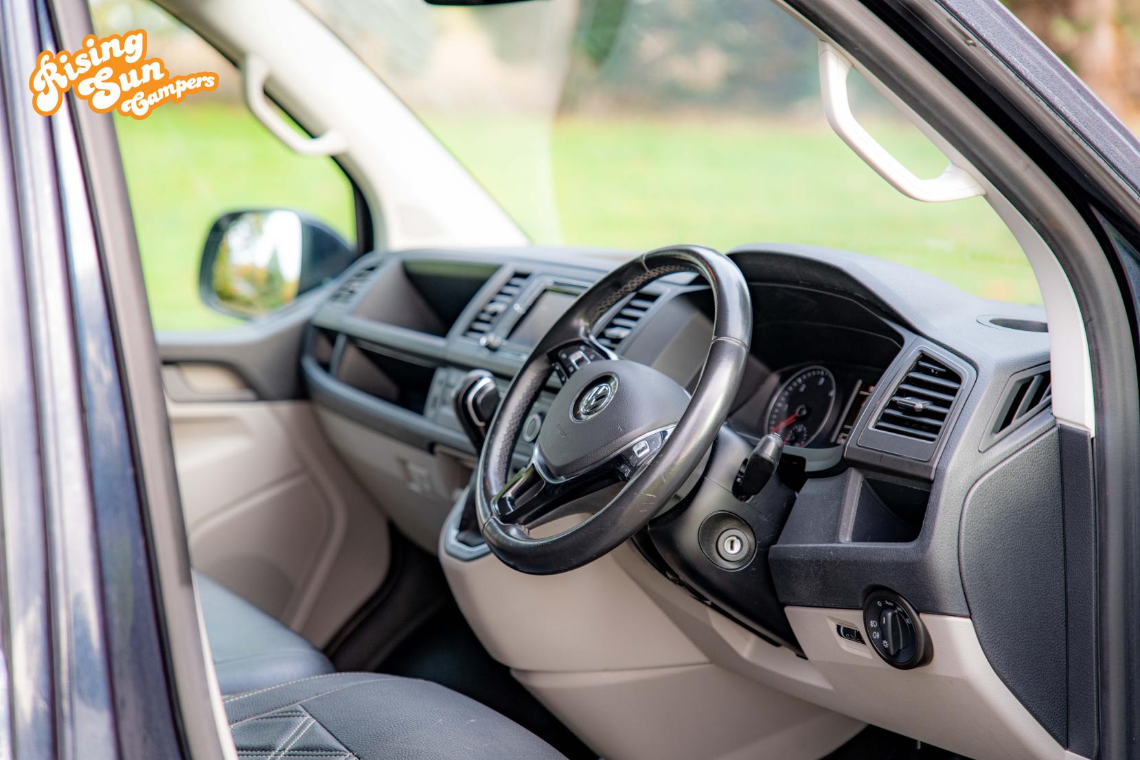 Volkswagen Transporter 2.0 TDI T30 Highline Panel Van 5dr Diesel DSG FWD LWB Euro 6 (s/s) (150 ps)