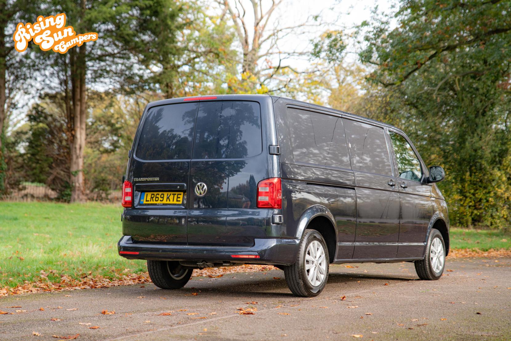 Volkswagen Transporter 2.0 TDI T30 Highline Panel Van 5dr Diesel DSG FWD LWB Euro 6 (s/s) (150 ps)