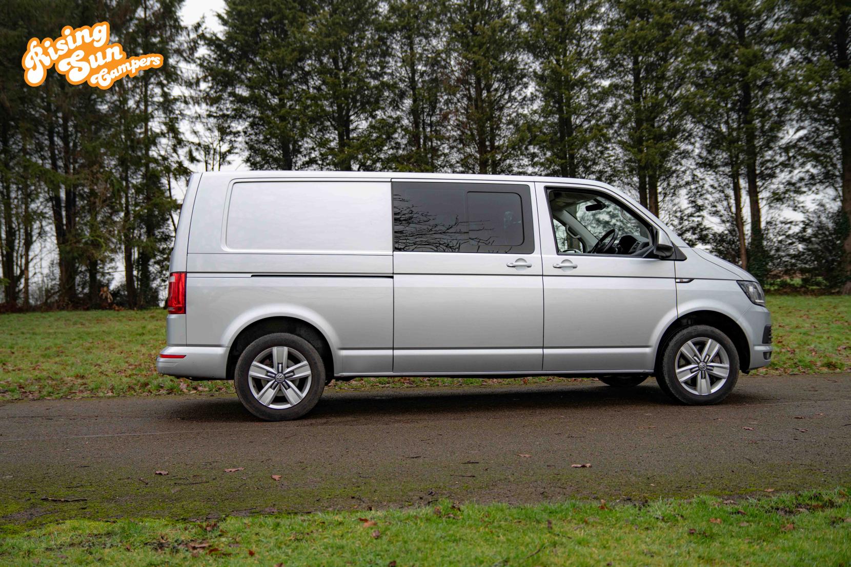 Volkswagen Transporter 2.0 TDI T32 BlueMotion Tech Highline Kombi Double Cab 5dr Diesel Manual FWD LWB Euro 6 (s/s) (150 ps)