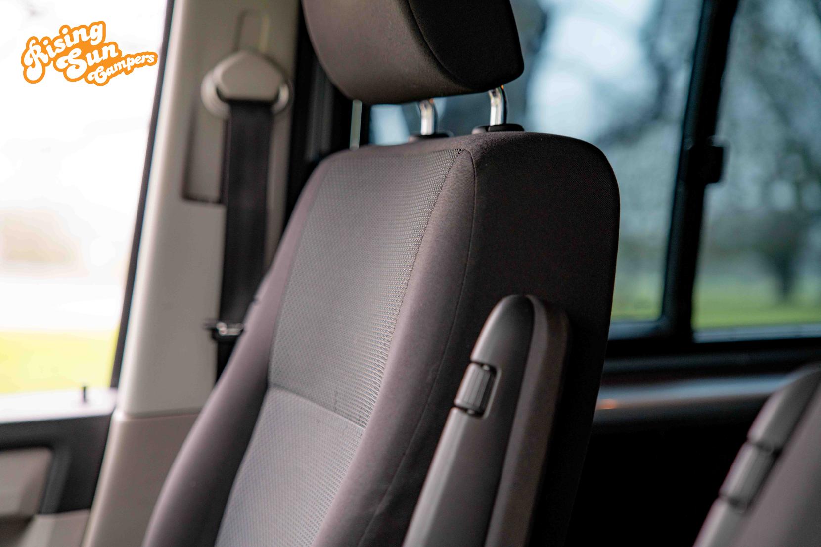 Volkswagen Transporter 2.0 TDI T32 BlueMotion Tech Highline Kombi Double Cab 5dr Diesel Manual FWD LWB Euro 6 (s/s) (150 ps)