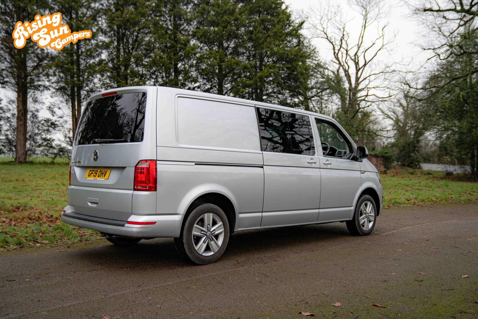 Volkswagen Transporter 2.0 TDI T32 BlueMotion Tech Highline Kombi Double Cab 5dr Diesel Manual FWD LWB Euro 6 (s/s) (150 ps)