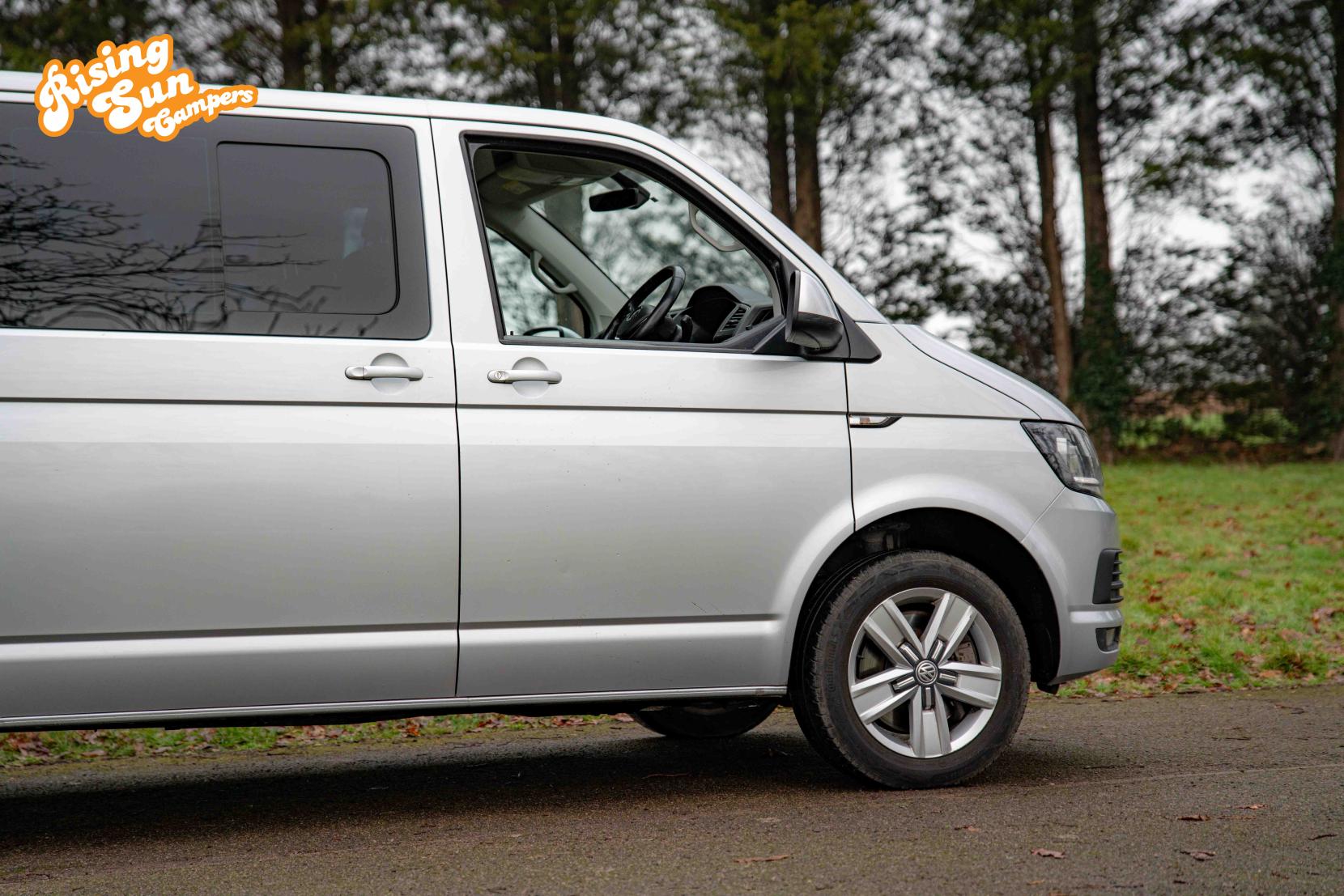 Volkswagen Transporter 2.0 TDI T32 BlueMotion Tech Highline Kombi Double Cab 5dr Diesel Manual FWD LWB Euro 6 (s/s) (150 ps)