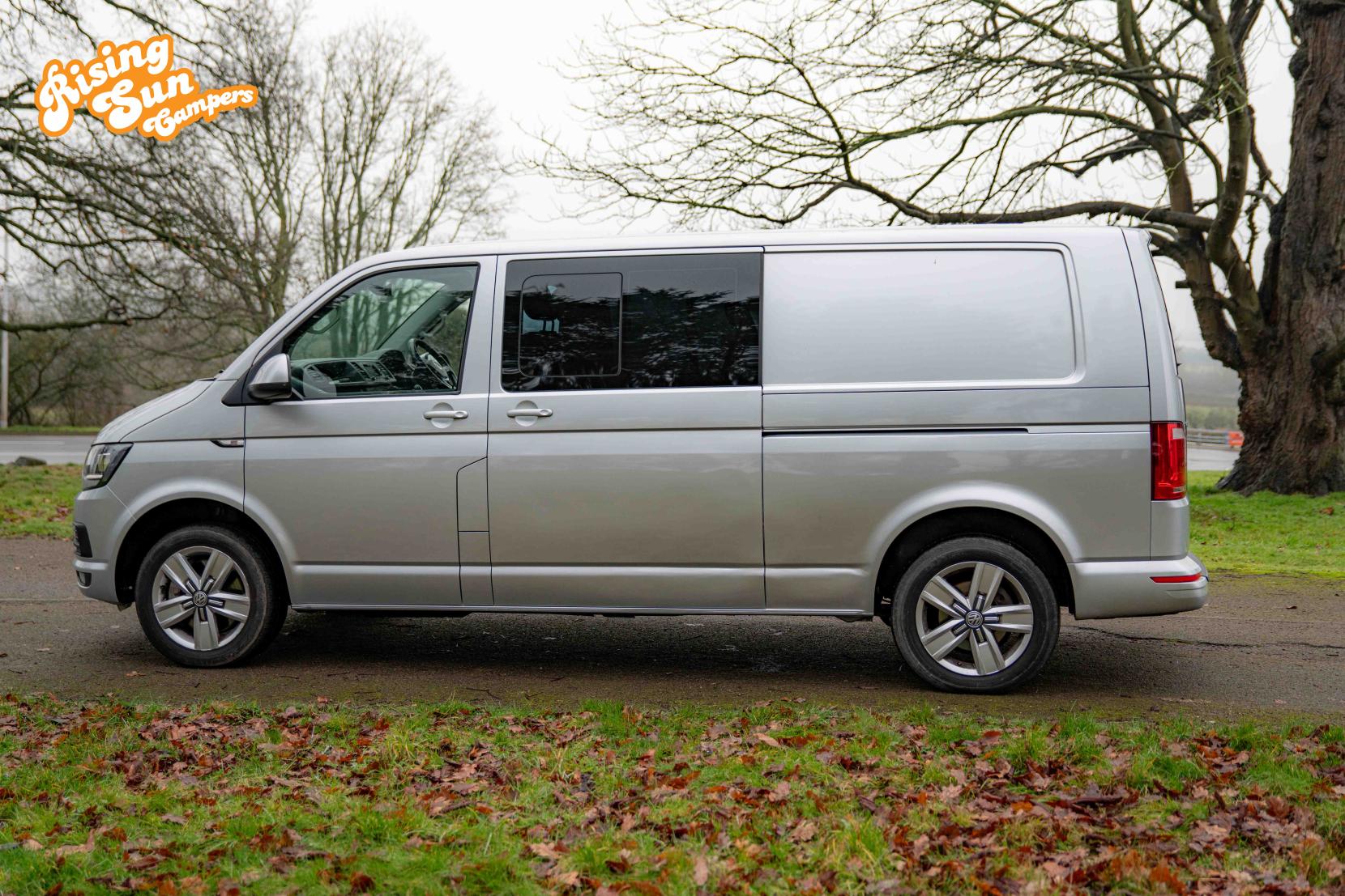 Volkswagen Transporter 2.0 TDI T32 BlueMotion Tech Highline Kombi Double Cab 5dr Diesel Manual FWD LWB Euro 6 (s/s) (150 ps)